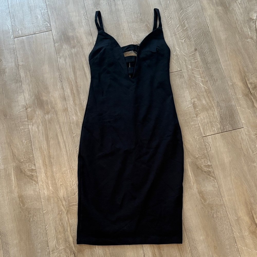 NWT Revamped Contour Black Dress Size Small